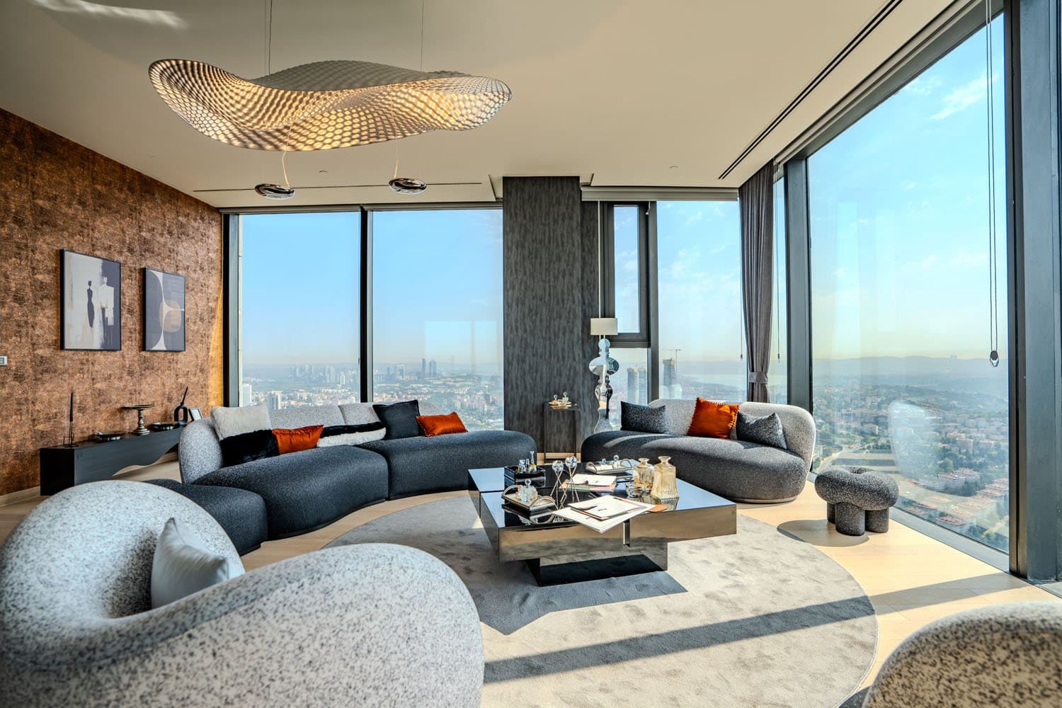 Çiftçi Tower آپارتمان 3+1 با دید مستقیم به تنگه بسفر — طبقه بالا